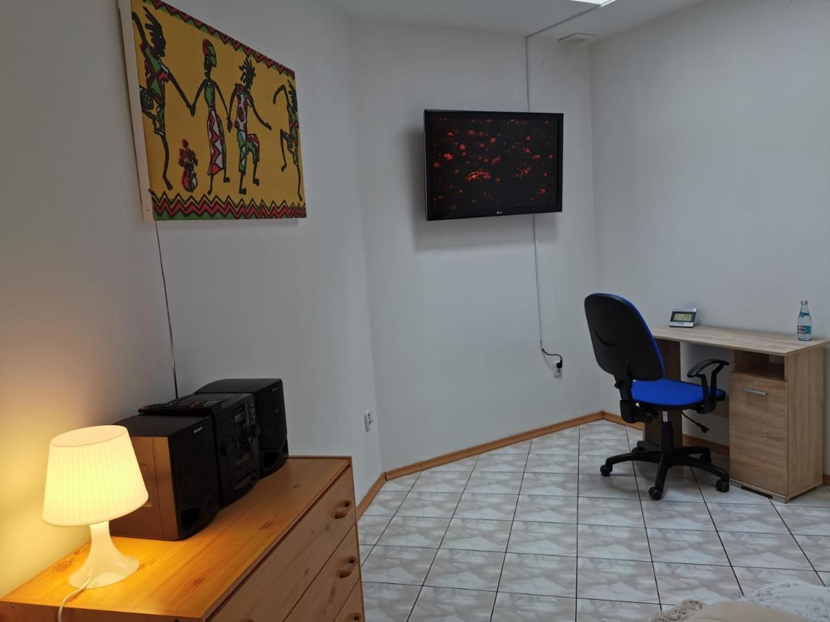 White Apartment Jabłonna Extérieur photo